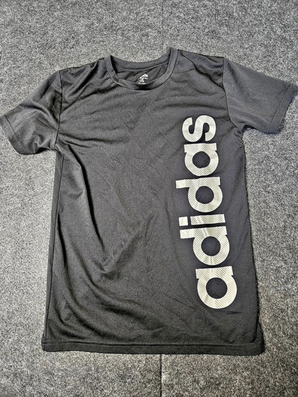 adidas Boys Vertical Logo Graphic Tee Black & White Size Large